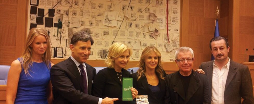 996626_310681545741038_198094691_n